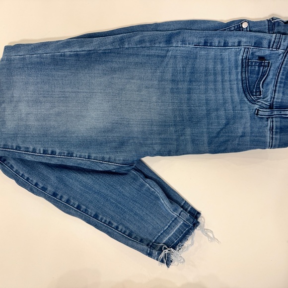 Judy Blue Denim - Judy Blue Light Blue Women's Jeans - Carson City High Rise Pull‎ On Released Hem